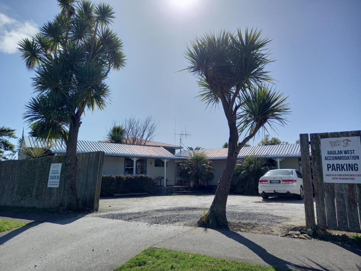 Raglan West Accommodation Units Luaran gambar